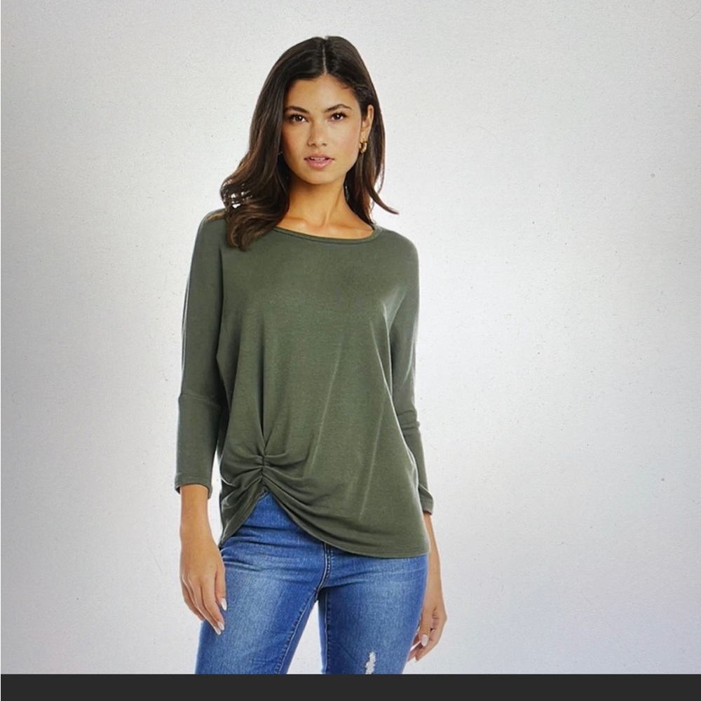 🆕 Karen Kane 3/4 Sleeve Pick Up Top